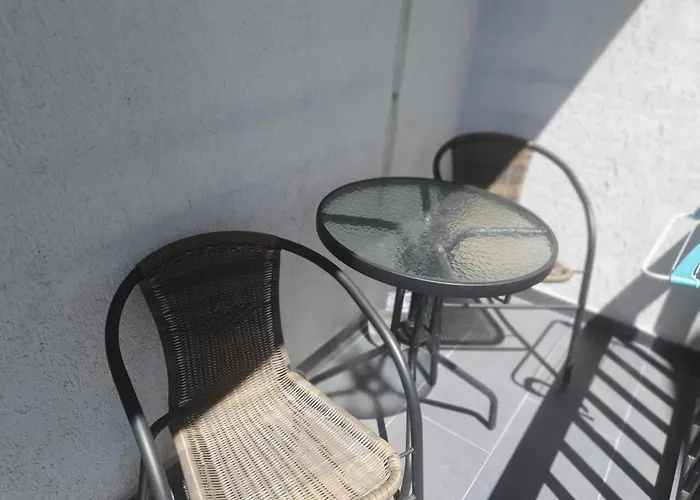 Brizza 5 Mamaia Nord Apartman *